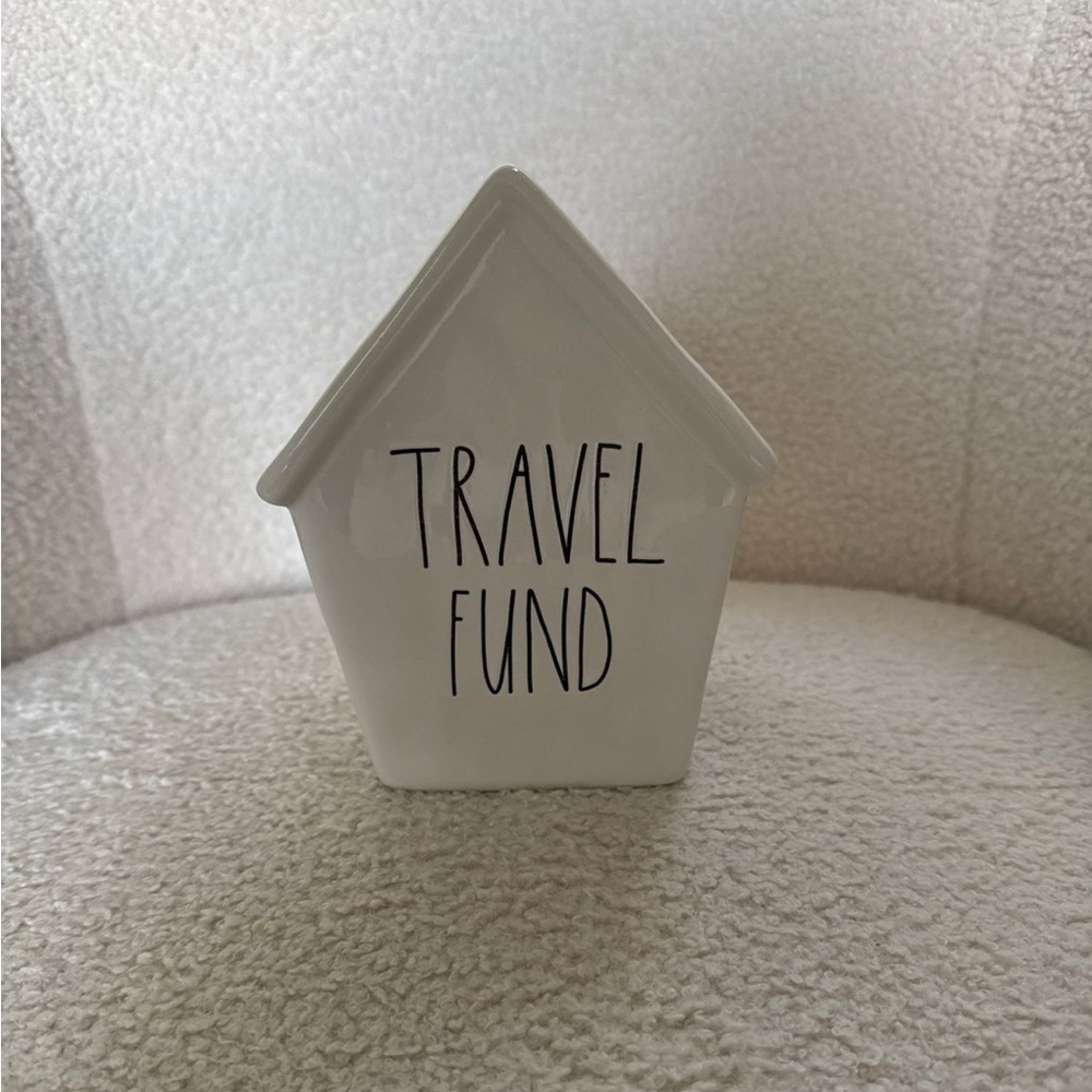 ✨SOLD✨ Rae Dunn coin bank